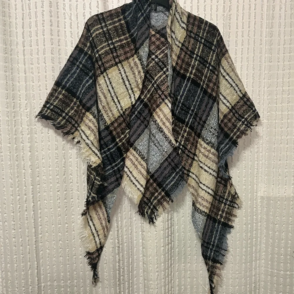 Cozy Plaid Women's Blanket Scarf Shawl Poncho Wrap Fringe Tan Brown Blue‎